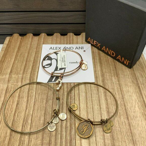 Alex and Ani NWT Candy Cane Charm Rose Gold Bracelet + Extras - Picture 1 of 4